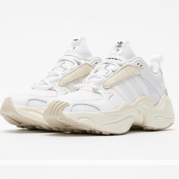 adidas magmur cloud white